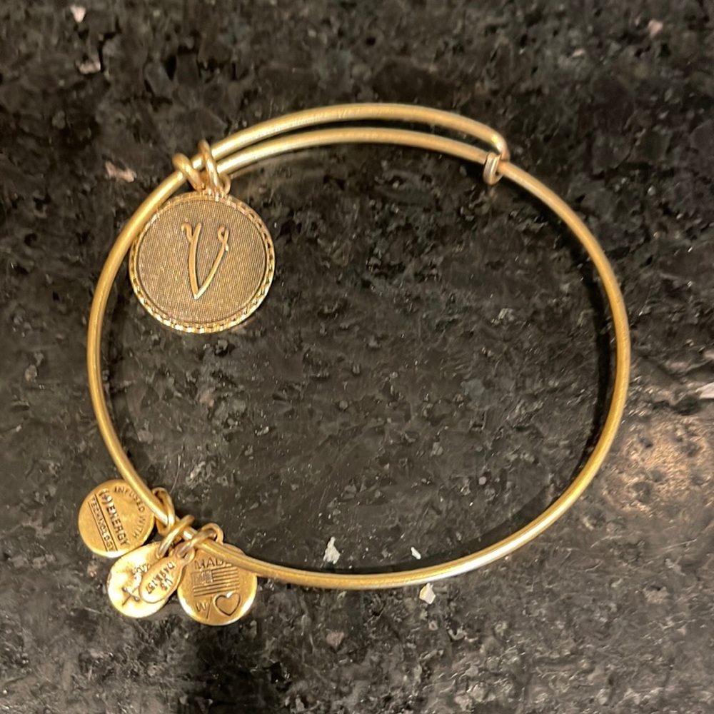 New Never Worn Alex and Ani “V” Bracelet